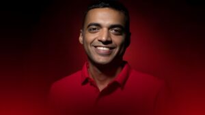 Deepinder Goyal Moves to Vice Chairman at Zomato Parent Eternal; Albinder Dhindsa Elevated as CEO